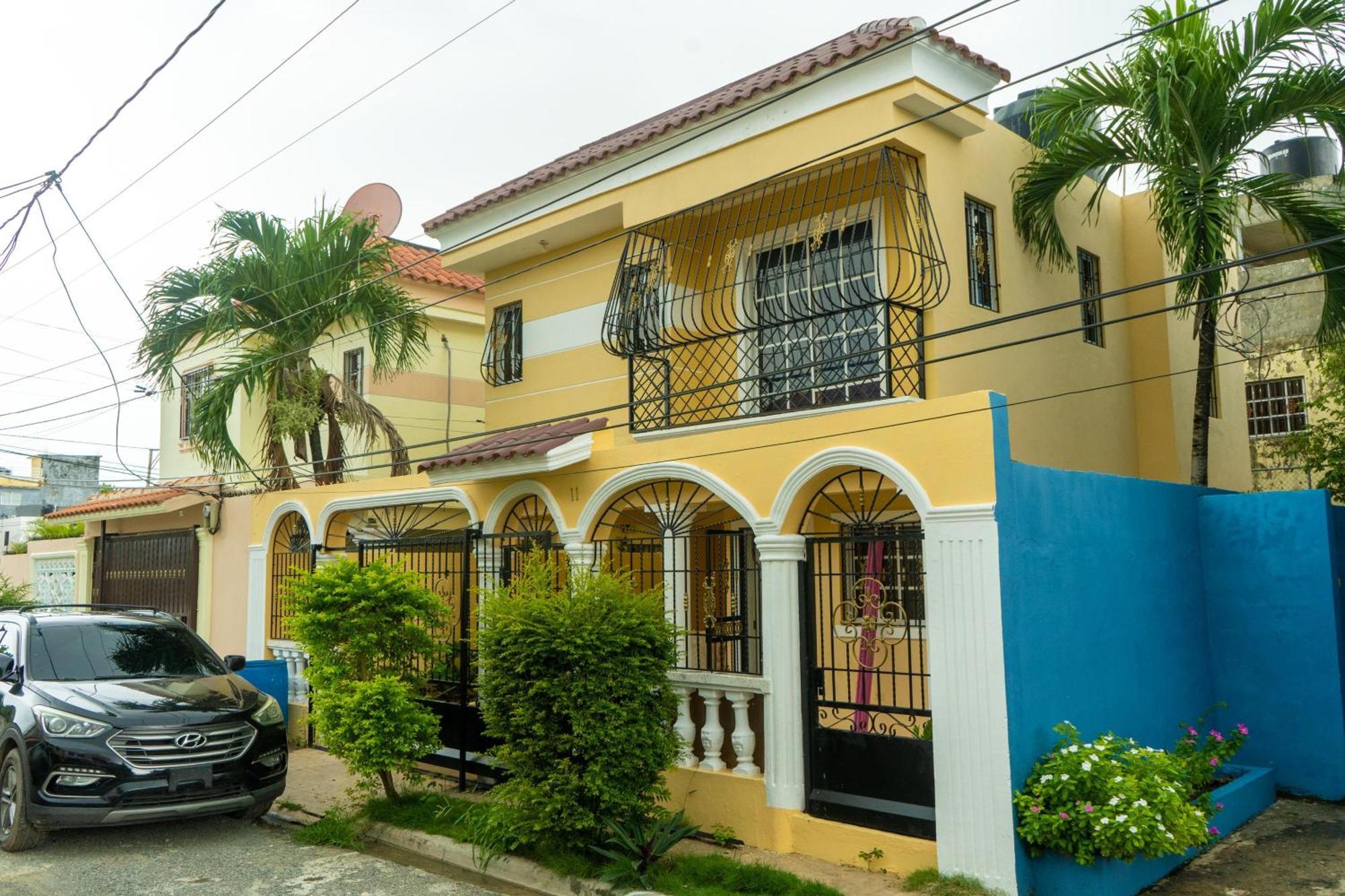 Villa Casa Familiar Acogedora En Zona Residencial La Grua Exterior foto